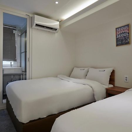 Eight Rest Hostel Myeongdong سيول المظهر الخارجي الصورة