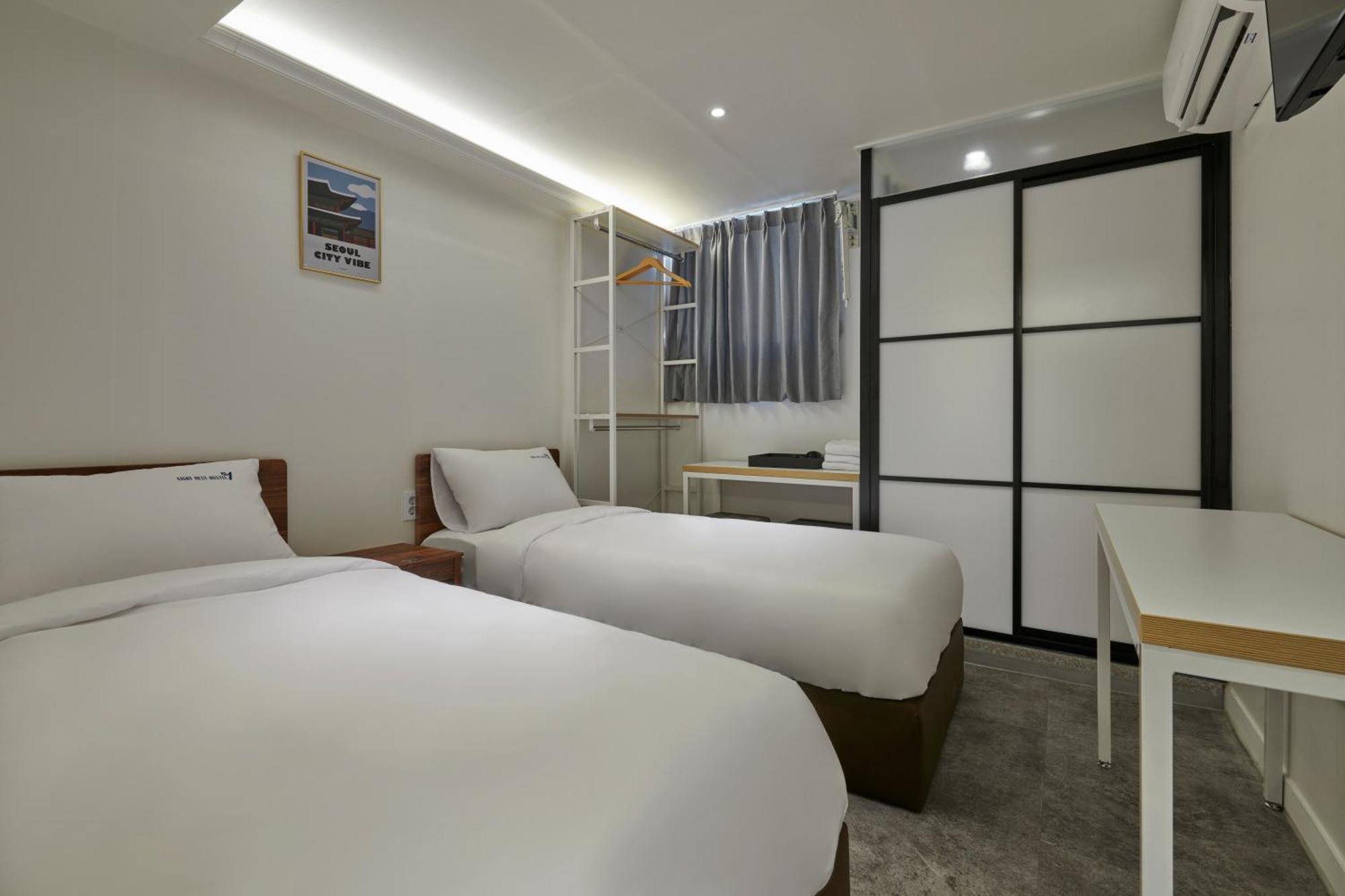 Eight Rest Hostel Myeongdong سيول المظهر الخارجي الصورة