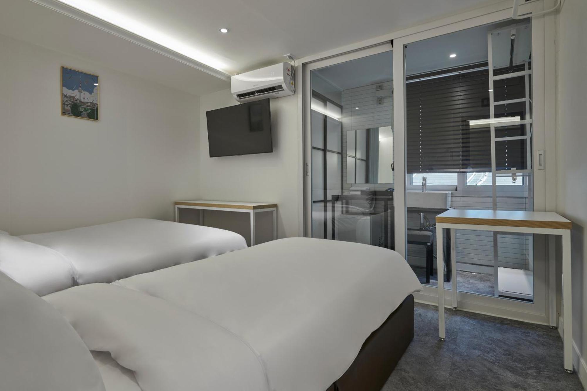 Eight Rest Hostel Myeongdong سيول المظهر الخارجي الصورة